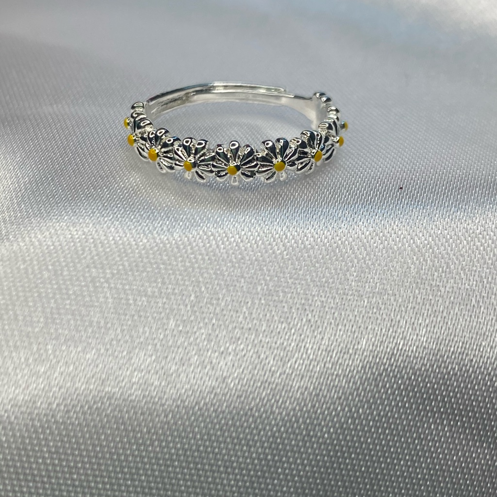 Adjustable Daisy Flower Ring